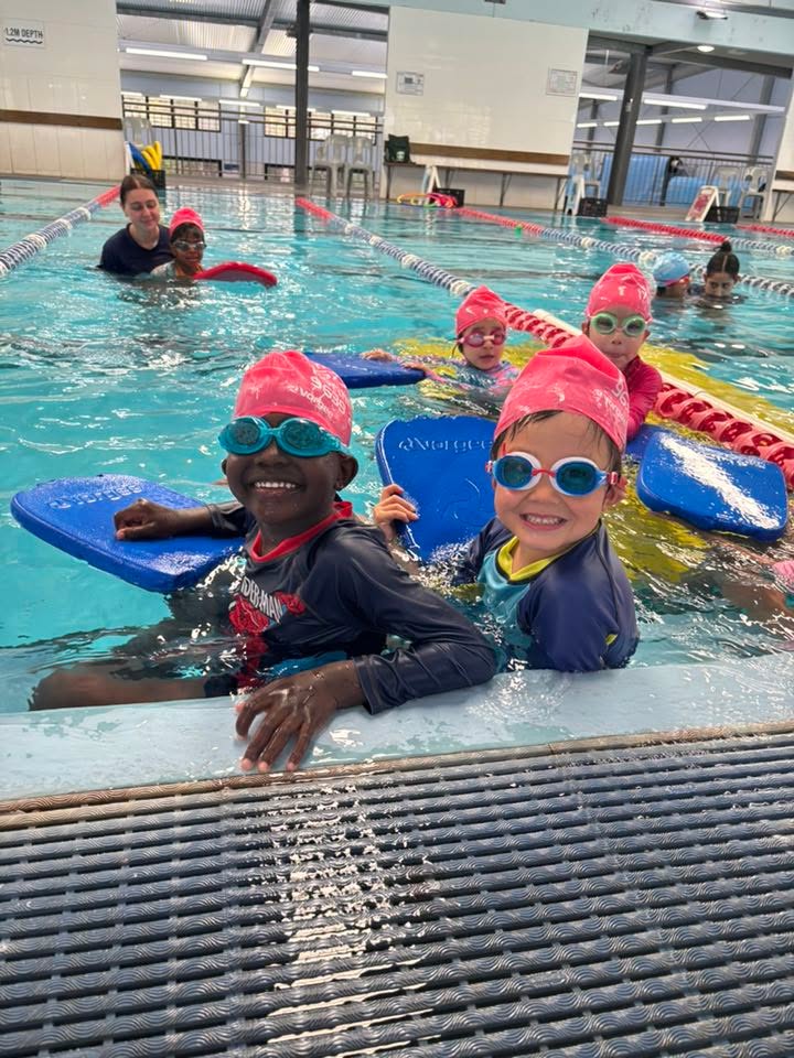 746041150857862_1379466647515306-1