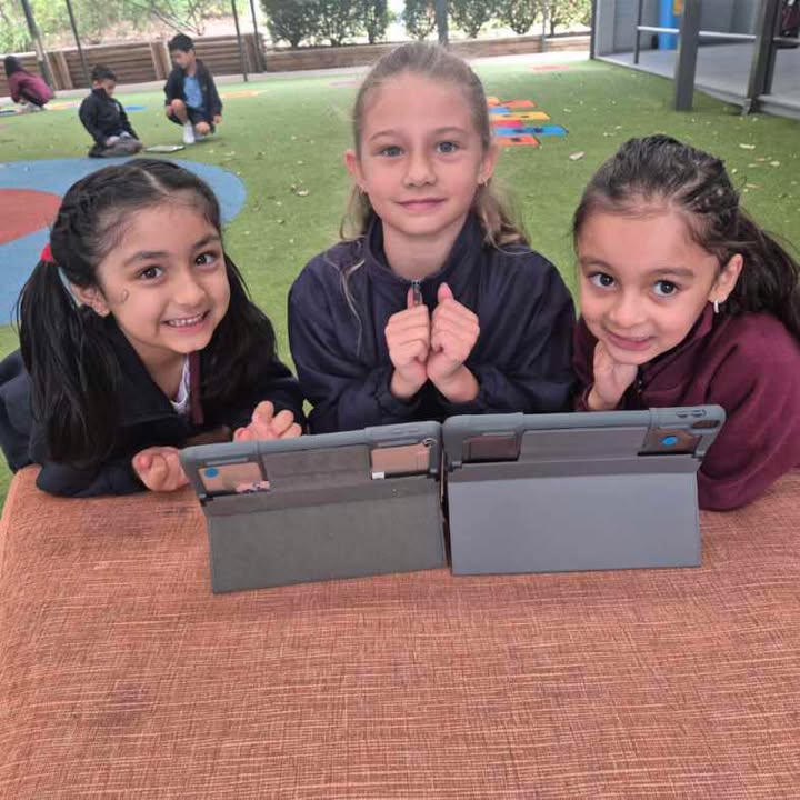 746041150857862_1390688206393150-1