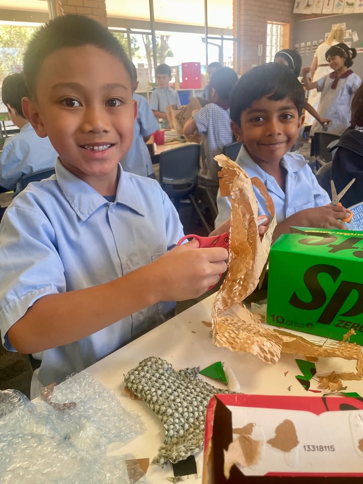 746041150857862_1421819573280013-1