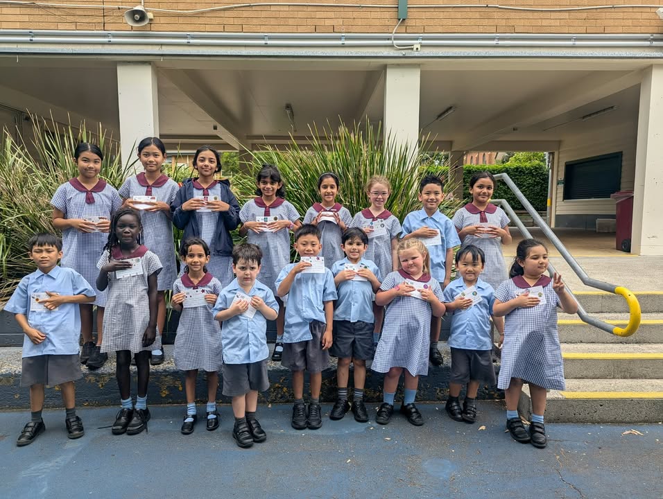 746041150857862_1483320260463277-1